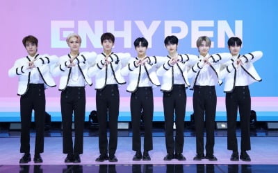 엔하이픈, 기록 시작되나…데뷔 앨범 국내외 음원+음반 차트 접수