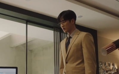 '카이로스' 안보현, 미래의 자신과 전화했다…'충격'