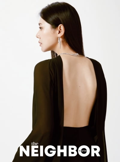 '우효광♥' 추자현 화보, 출산 후 등 파인 파격 드레스 소화 '깜짝'