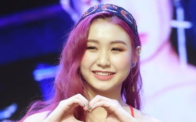 '복면가왕' 시크릿넘버 데니스, 노래 이렇게 잘했어? "가왕 후보 올라 큰 영광"