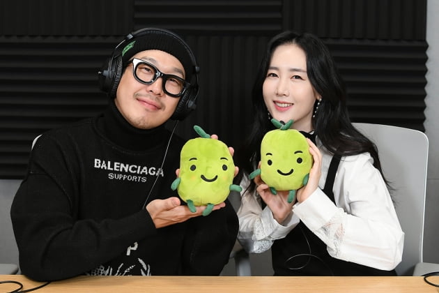 '스타책방'에 참여한 가수 하하(왼쪽)와 별. /이승현 기자 lsh87@