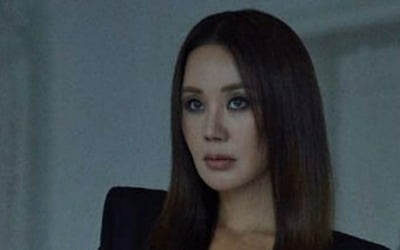 "디바 이즈 백!"…엄정화, 12월 22일 3년 만에 신곡 발표