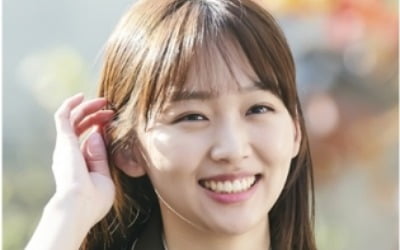 '오 삼광빌라' 진기주, 촬영장 밝게 '빛채운' 비하인드 컷