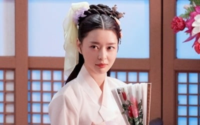 '암행어사' 권나라, 한복홍보대사의 남다른 맵시…경국지색 기녀 변신