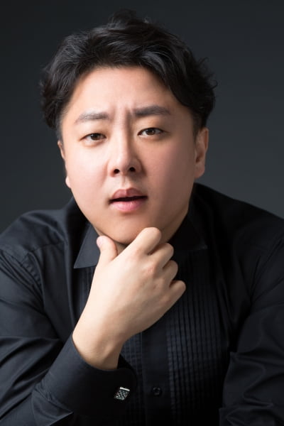 성악가 장철준, 창작 오페라 '벼꽃 피다' 주연 감관役 발탁 [공식]