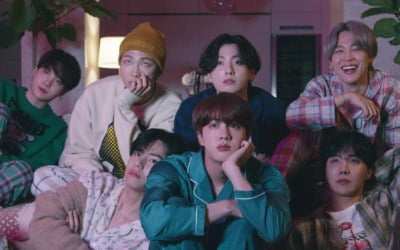 방탄소년단, 정국이 감독 나선 'Life Goes On' MV 2억 뷰 달성 [공식]