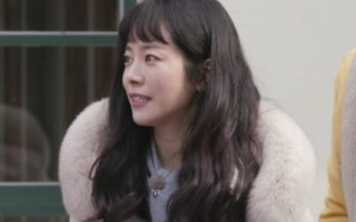 '더 먹고 가' 한지민, 가족 외모에 "언니가 유명하고 인기많았다"