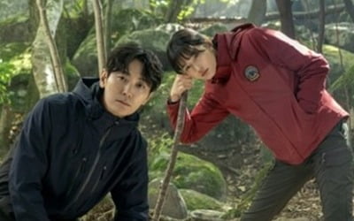 주지훈·전지현 '지리산' 측 "스태프 코로나19 확진, 31일까지 촬영 NO"
