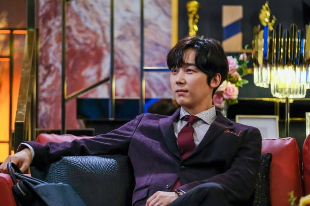 '펜트하우스'에서 하윤철로 분한 배우 윤종훈/ 사진제공= YK미디어플러스, SBS