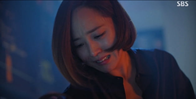 이지아, '펜트하우스' 시즌2서 어깨에 나비 문신하는 거 아니죠?