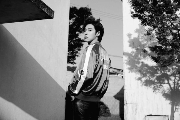 솔로 출격한 유노윤호 /사진 = SM엔터테인먼트 제공