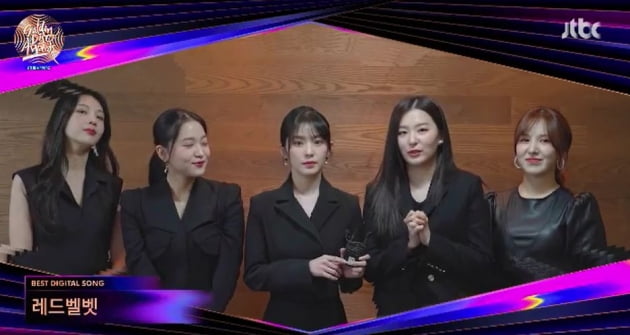아이유, '골든디스크' 음원 대상…BTS 슈가 반가운 복귀 [종합]