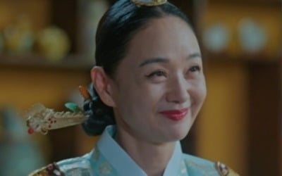 '철인왕후' 배종옥, 코믹한 열연…신혜선과 웃음 케미