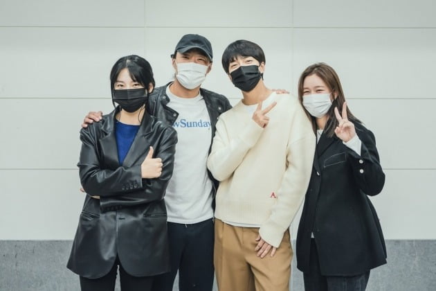 '마우스' 대본리딩./사진제공=tvN