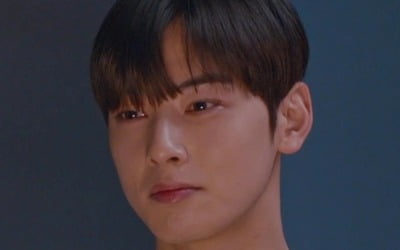 '여신강림' 문가영♥차은우, 비밀 연애 시작…키스 직전 박호산에 발각