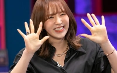 '신비한 레코드샵' 웬디, 과즙美 터지는 '꽃미소 4종 세트'