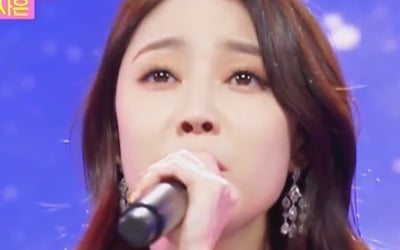 '미스트롯2' 김사은♥성민, 무대 위 '격정 키스'