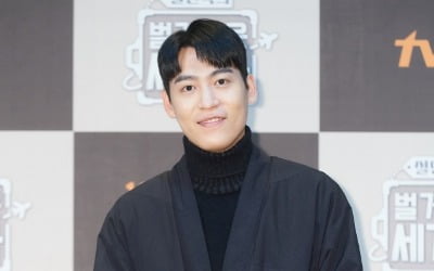 존박, 코로나19 확진 "무증상 상태, 격리시설 입원" [전문]