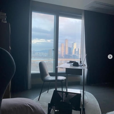 김성령, 입 떡 벌어지는 침실 1열 한강뷰 "이대로 잘 거다"