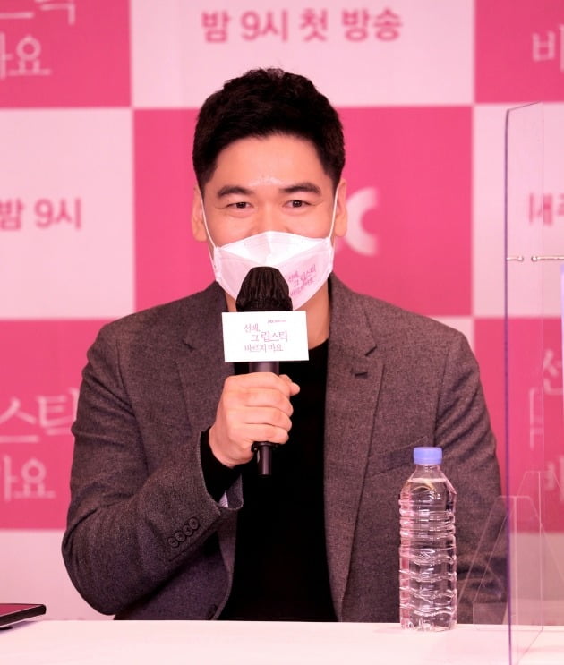 '선배 그 립스틱 바르지 마요' 이동윤 감독./사진제공=JTBC