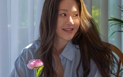 고현정, '너를 닮은 사람'팀에 패딩 이어 화장품+마스크 선물