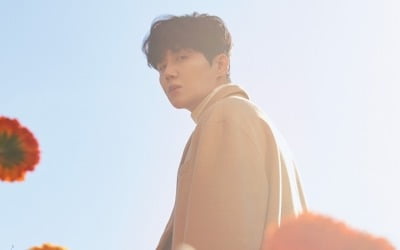 김선호, 싱그럽고 향기로운 모먼트 [화보]