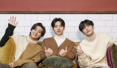 DAY6 (Even of Day), 비주얼 잔치+고막 힐링…'믿듣데' 명성 빛난 온라인 음악 파티