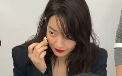 '김우빈♥' 신민아, 고급스러운 귀여움이란 이런 것