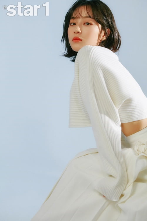 배우 강민아 화보. /사진제공=앳스타일