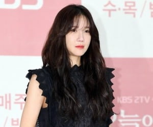 '펜트하우스2' 대본리딩 안 오고…이지아, 미니언즈 눈사람 인증