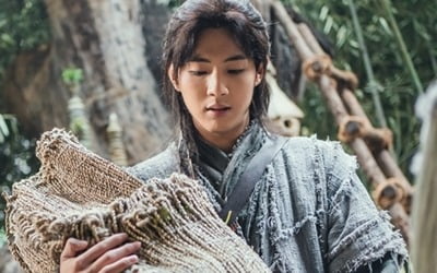 '달이 뜨는 강' 지수 "뜨거운 순정 보여주고파"(인터뷰)