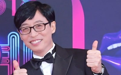 "유재석 KBS 복귀작, 토크쇼 아닌 야외 예능" [공식]