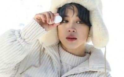 방탄소년단 지민, '소복소복' 윈터패키지 맛보기' 입덕 회전문