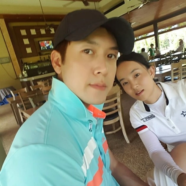 '조현재♥' 박민정, 6년 전 연애시절 추억 "오빠는 예나 지금이나 잘생겼네"