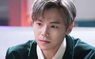 '펜트하우스2' 박은석, 온기 없는 처연함…'핏빛 복수' 시작