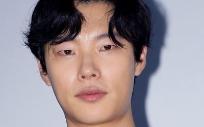 류준열·양치승…문 대통령과 설 전화연결