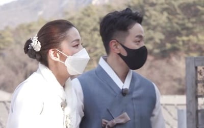 '한고은♥' 신영수 "두 번째 만남서 키스했다" ('더 먹고 가')