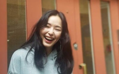 이하늬, 새해 인사 "2021년엔 웃자구요"