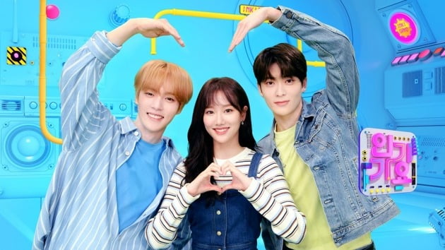 '인기가요' MC./사진제공=SBS