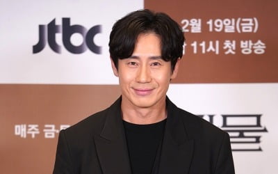 '괴물' 신하균 "여진구, 이렇게 멋있게 클 줄 몰랐다"