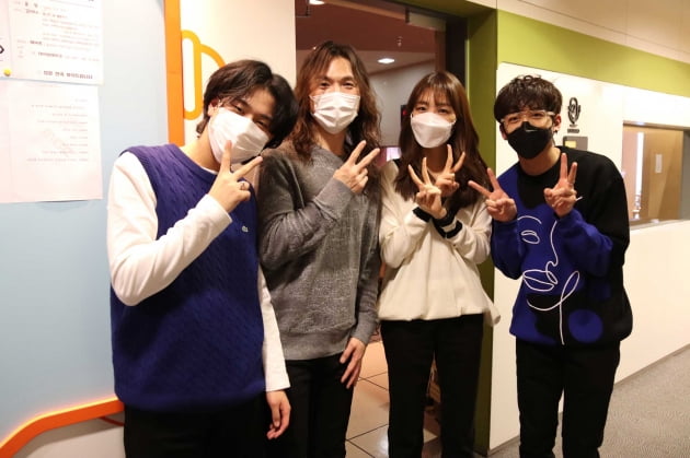 이무진(왼쪽부터), 정홍일, 김이나, 이승윤. /사진제공=쇼플레이 엔터테인먼트