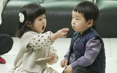 "어린이집 보내자" vs "아직 어려"…이필모♥서수연, 육아 문제로 대립