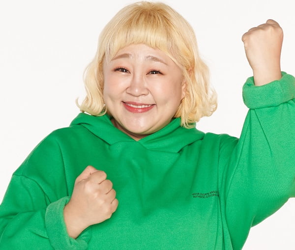 '외식하는날' MC 홍윤화/ 사진=SBS FiL 제공