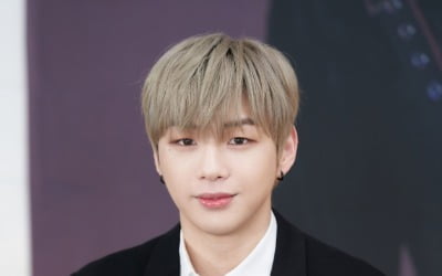 [스타탐구생활] 강다니엘, 강다니엘을 넘다