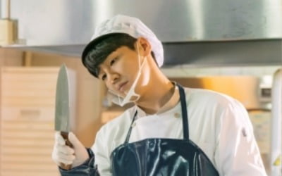 '안녕? 나야!' 김영광, 조리실 취직 '칼질 신공'