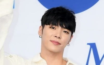 '프로포폴 투약' 휘성, 1심서 징역1년·집행유예 2년