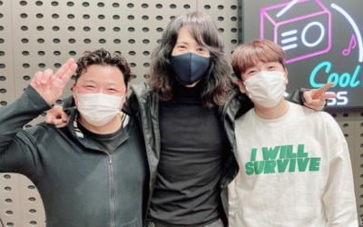'미스터라디오' 양준일 "최근 목 수술, 조절이 안 된다" 고백