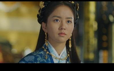 '달이 뜨는 강' 김소현, 황실 입성…지수 학폭 의혹에도 시청률 굳건
