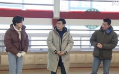 '개훌륭' 강형욱, 공격성↑ 반려견에 "줄 짧게 잡아달라"