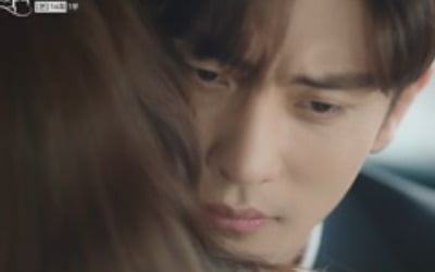 '결사곡' 성훈, 불륜녀 이민영 안았다…"키만 큰 거 아냐" 직진 고백
